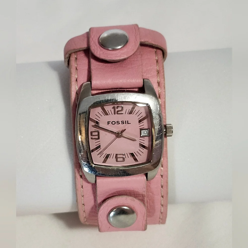 Fossil | Accessories | Vtg Fossil Womens Watch Pink Leather  display picture 1